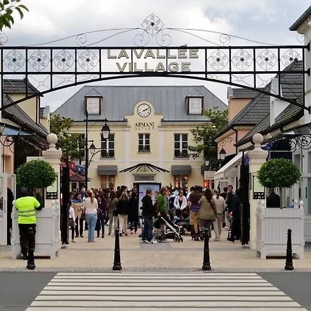 Apartment Confort A Disneyland, Village Nature*netflix*wi-fi Bussy-Saint-Georges